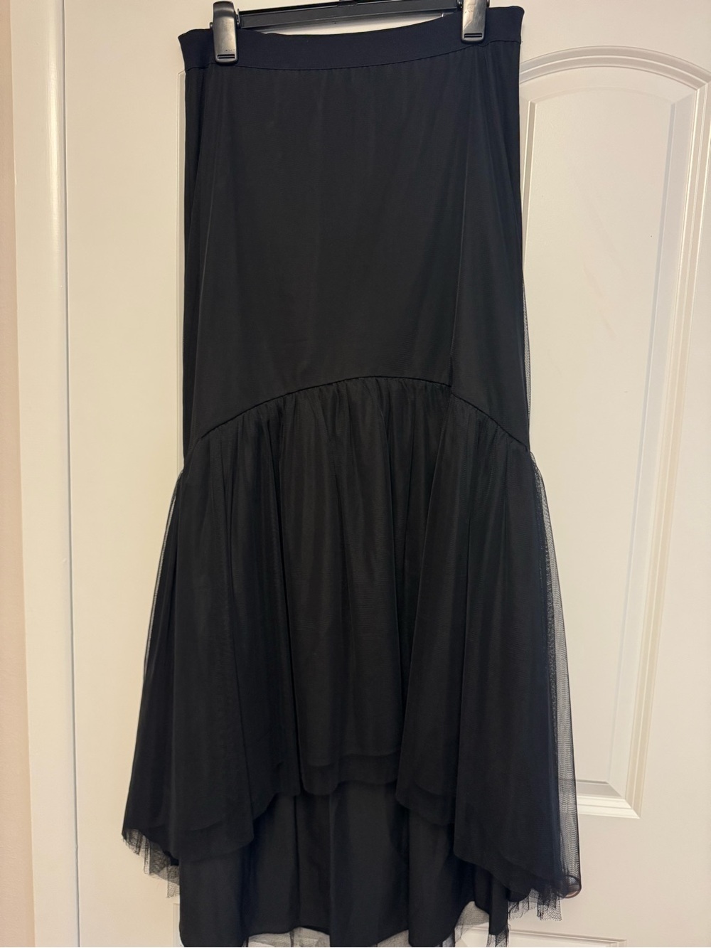 BCBGMaxArzia  Black Layered Tulle Midi Skirt